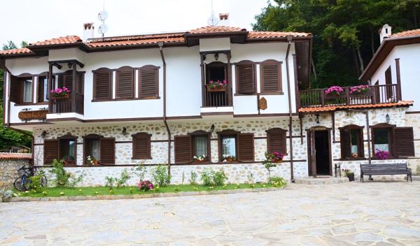 Family Hotel Dinchova kushta, 예약 호텔 Rozhen Pirin Mountains