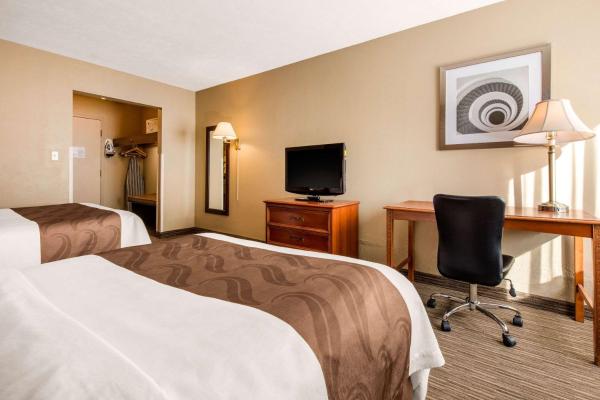 Quality Inn & Suites New Castle, 예약 호텔 New Castle 펜실베이니아