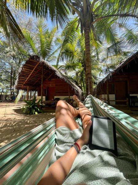 Sand Dune Beach Hotel & Surf Camp, 예약 게스트하우스 Ampara District의 게스트하우스, 게스트하우스