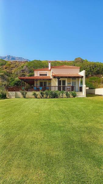 Villa Dimitra, 예약 휴가용 주택 Mourteri Evia