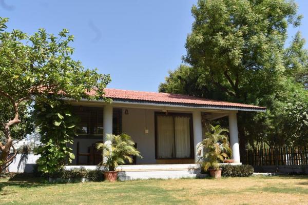 Amrapali Villa at Raghunandan Resort, 예약 빌라 나식 뉴델리