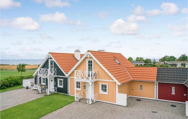 Gorgeous Home In Brenderup Fyn, 예약 휴가용 주택 Brenderup Funen