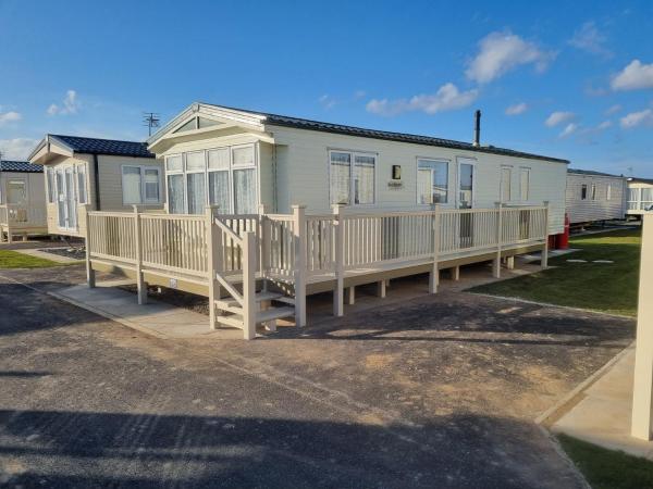 8 berth deluxe pg157 GOLDEN PALM CHAPEL ST LEONARDS PALM GROVE, 예약 캠핑장 Merseyside 수영장 있는 호텔, 수영장