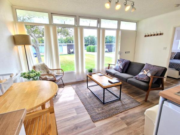 197 Broadside Holiday Chalet near Broads & Beaches, 예약 샬레 Stalham The Broads