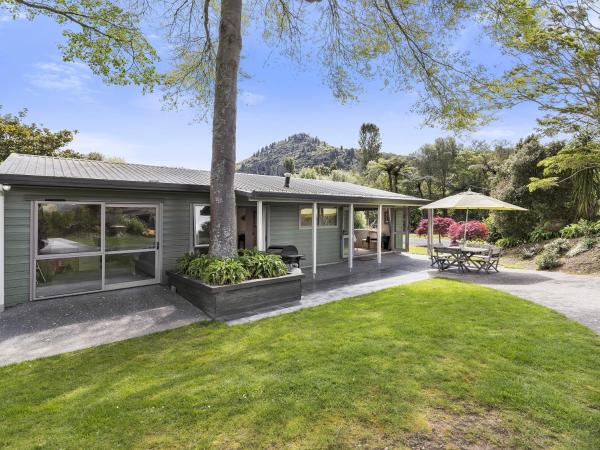 Te Miro Cottage - Lake Tarawera Cottage, 예약 휴가용 주택 Lake Tarawera Bay of Plenty