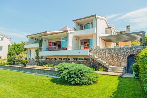 Holiday house with a parking space Matulji, Opatija - 16038, 예약 휴가용 주택 리예카 Primorsko-Goranska županija