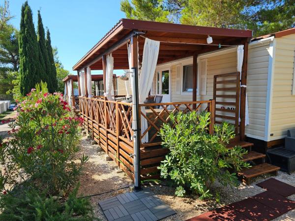 Mobile Home Sea Fairy , Jezera , Murter, 예약 캠핑장 Tijesno Murter Island