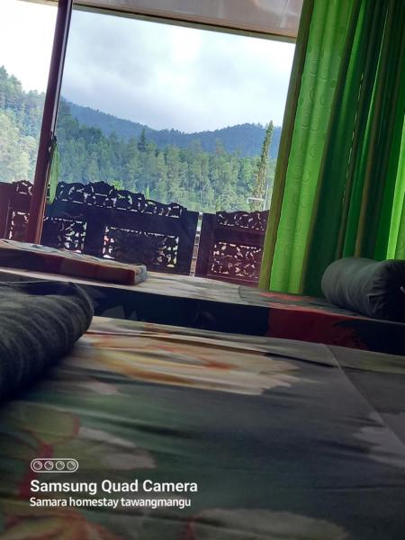 Samara 3 tawangmangu rooftop, 예약 게스트하우스 Tawangmangu 자바 중심부