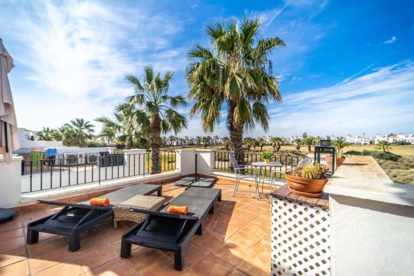 Stunning 2 bedroom townhouse - CE33LT, 예약 휴가용 주택 Torre-Pacheco Mar Menor Coast