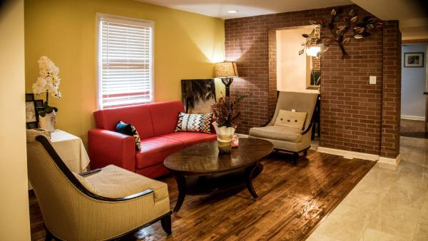 Vacation house near downtown DC Free Parking, 예약  Northeast 워싱턴