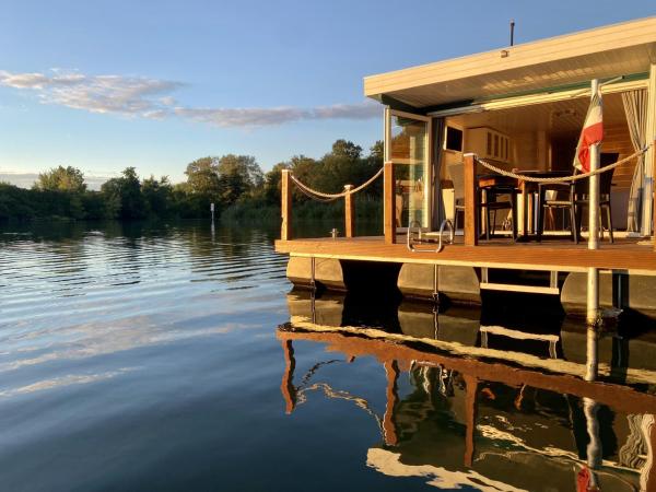 AhoiWerder Hausboot Havelzauber führerscheinfrei, 예약  Franzensberg 브란덴부르크