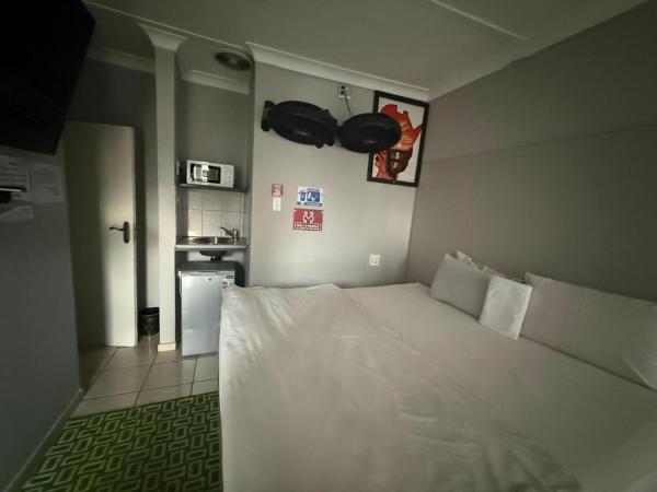 Evergreen Guest House Westonaria Town, 예약  Westonaria Gauteng