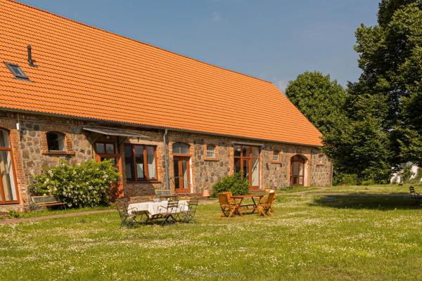 Ferienwohnungen Hof Luisenau, 예약  템멘-링엔발데 Uckermark