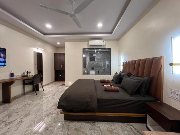 Sabas Tent & Cottages, 예약 호텔 마하발레슈와르 뉴델리