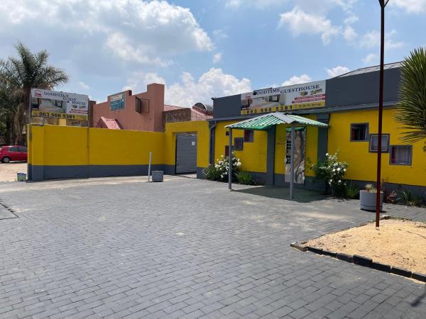 Good Time Guest House, 예약  Springs Gauteng