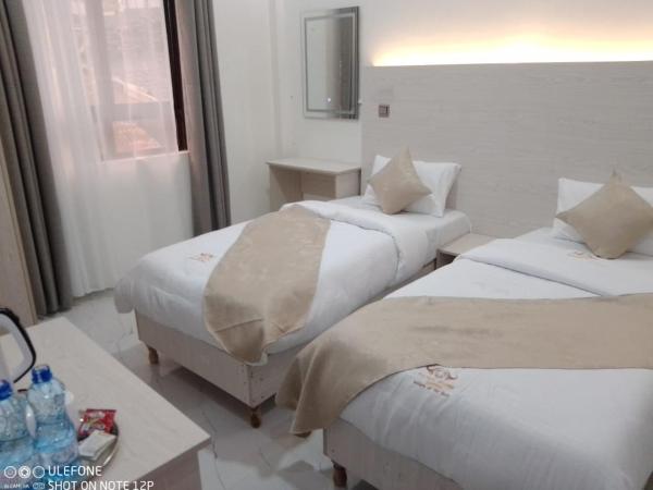 Ole Sidai Riverine Gardens, 예약  Central 조식 포함 호텔, 아침 식사