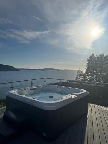 The Pulpit Rock Villa with sea view & jakuzzi, 예약  Strand Rogaland