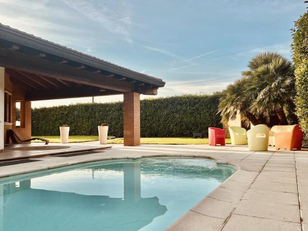 Wow House - Ampia Villa con Piscina e sala giochi, 예약  Casoni 베네토