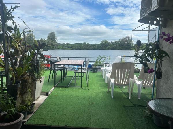 Riverside Hostel Phuket, 예약 호스텔 푸켓타운 푸켓 주, Sapan Hin Park 근처