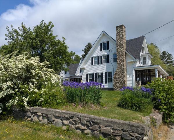 The Porch on Main, 예약  콜브룩 뉴햄프셔, The Balsams Wilderness 근처