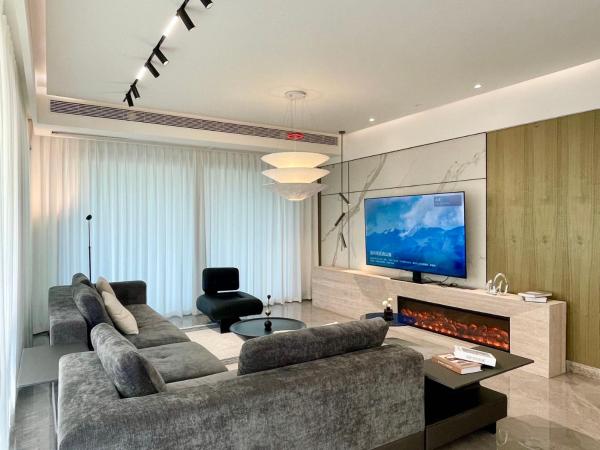 EHUB - Luxury 4Bedroom 3Bathroom with Bund View, 예약  충칭 Chongqing