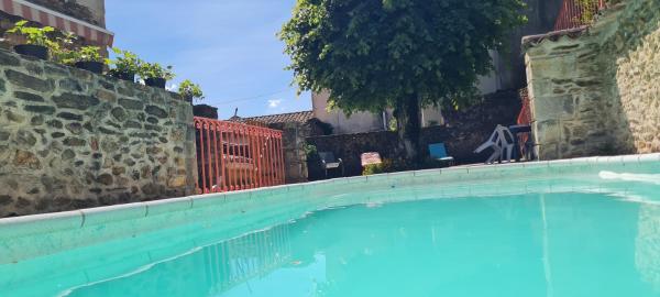 Chambre d'hote Gîte Le Tilleul, 예약  르 마르티네 Cévennes
