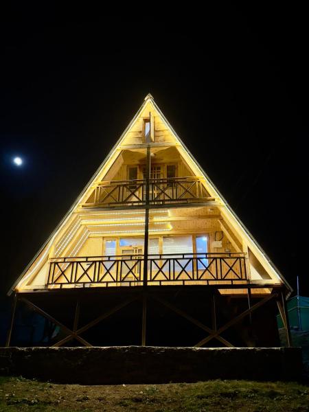 Crystal peak cottage, 예약  Naggar 