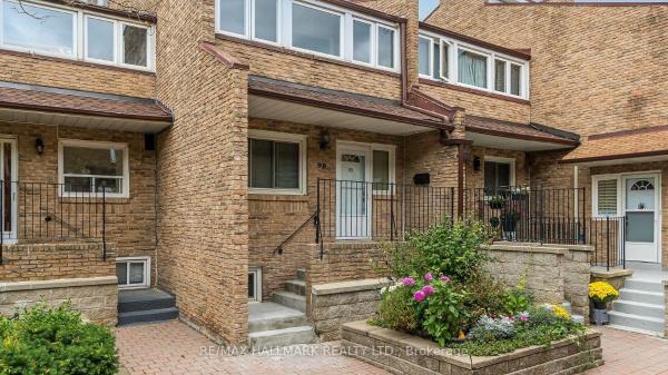 Cozy Town house, 예약  Scarborough 토론토