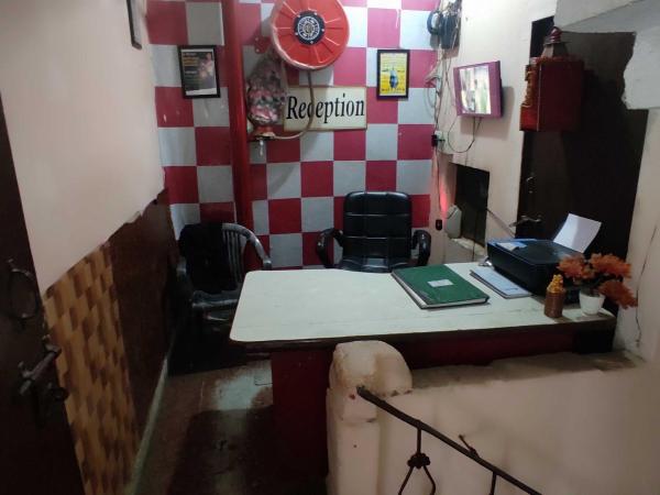 Hotel O AVS, 예약  Moradabad 