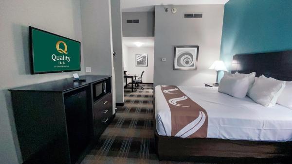 Quality Inn Roseville-Detroit North, 예약  로즈빌 Detroit Metropolitan Area