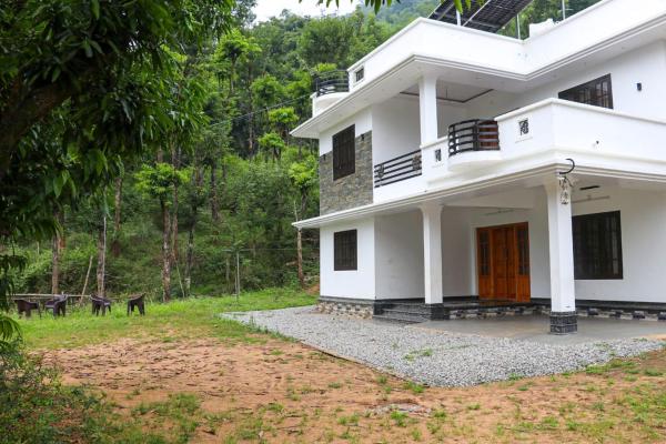 Surya Homestay, 예약  Marayoor 뉴델리