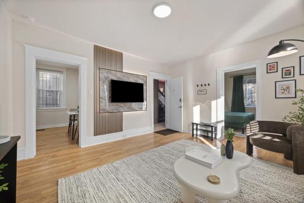 Squirrel Hill Chic Spacious 1BR Parking Gym, 예약  피츠버그 펜실베이니아