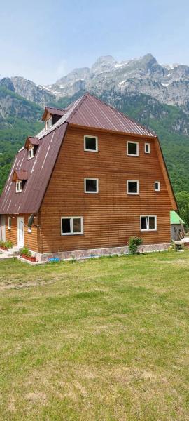 Bujtina ZEMRA TRADITES, 예약  Theth Shkoder County