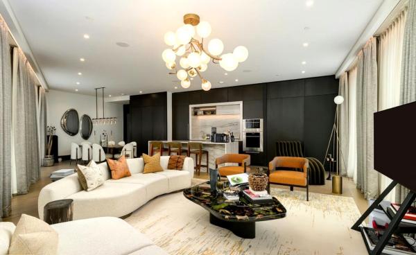 Elegant Luxury Flat Regent s Park, 예약  Merseyside 수영장 있는 호텔, 수영장