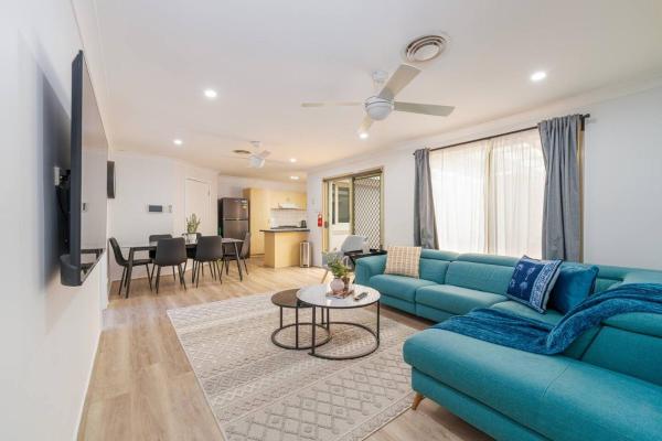 3BR Guesthouse w Sunroom Near Stanhope Leisure, 예약  Glenwood 뉴사우스웨일즈