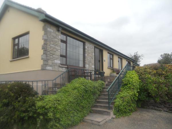 Hillside Haven, 예약 휴가용 주택 Tahilla Ring of Kerry